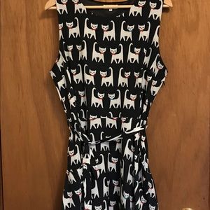 Sleeveless dress with cute cat print (it has pockets!)